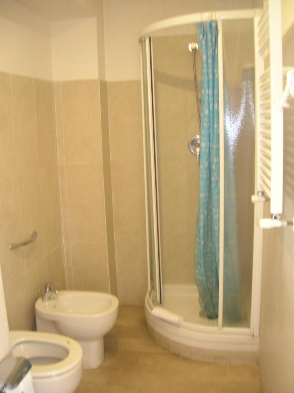 Light Inn Affittacamere Rome Bagian luar foto