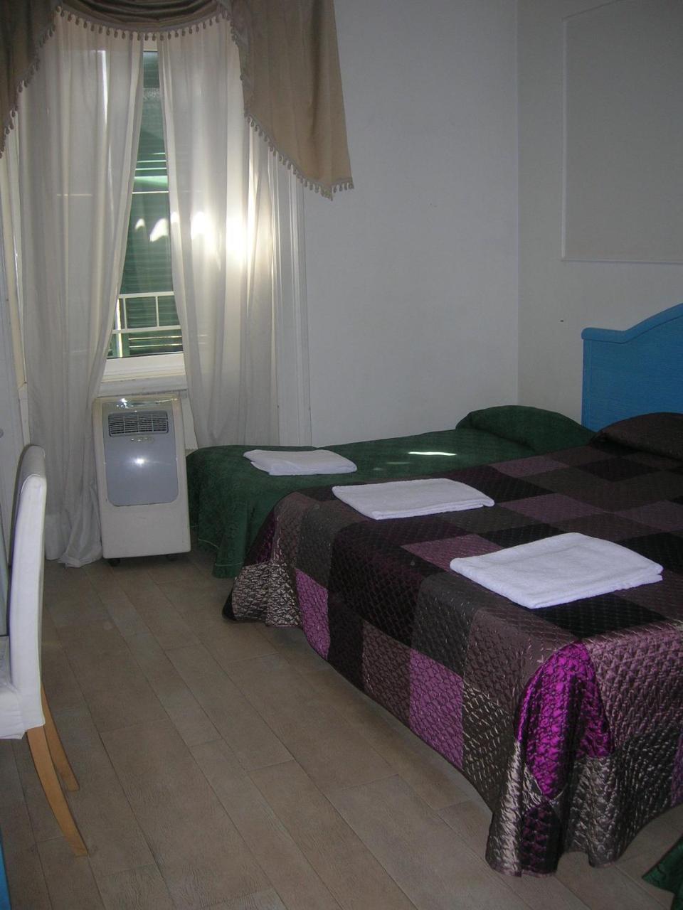 Light Inn Affittacamere Rome Bagian luar foto